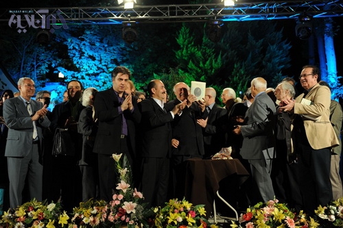 فرهاد فخرالدینی