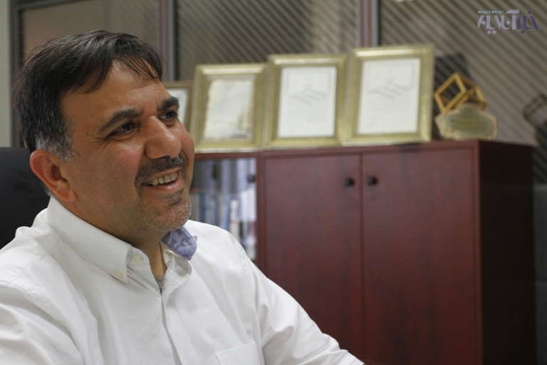 دکتر عباس آخوندی