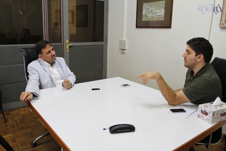 دکتر عباس آخوندی