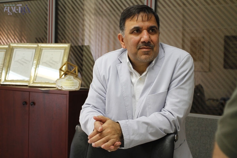 دکتر عباس آخوندی