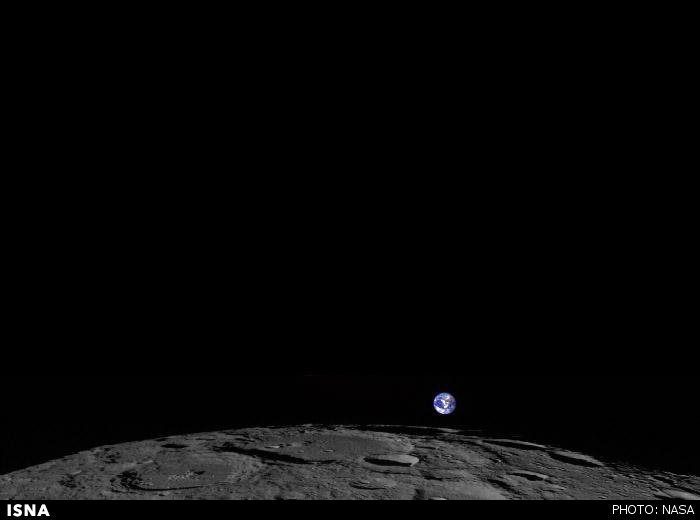 طلوع زمین از سطح ماه