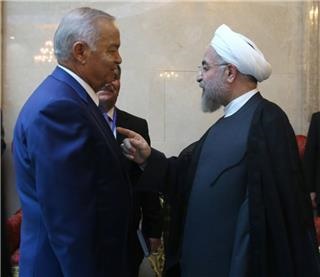 روحانی خطاب به رئیس جمهور ازبکستان: رنگ کراواتت، رنگ انتخاباتی من است