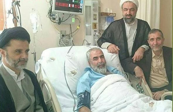 روح الله حسینیان در بیمارستان بستری شد