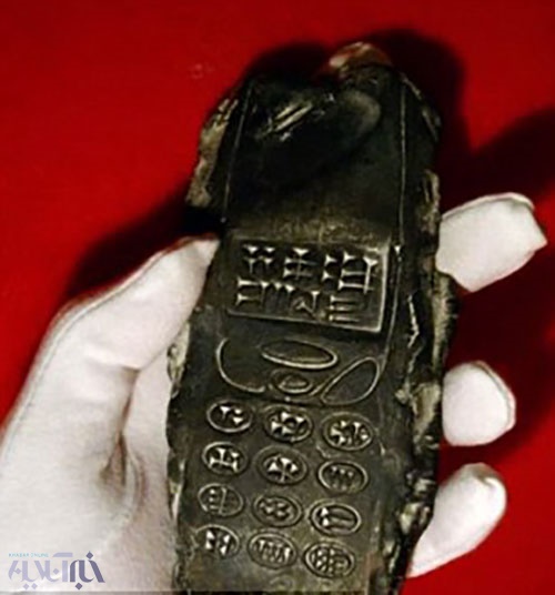 این موبایل را ۸۰۰ سال قبل موجودات فضایی در زمین جاگذاشته اند خبرآنلاین