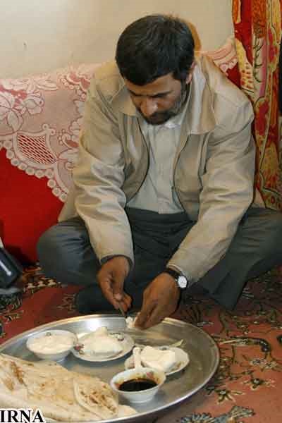 احمدی‌نژاد را دوست نداشته باشیم یا نه، آبگوشت غذای اعیانی نیست