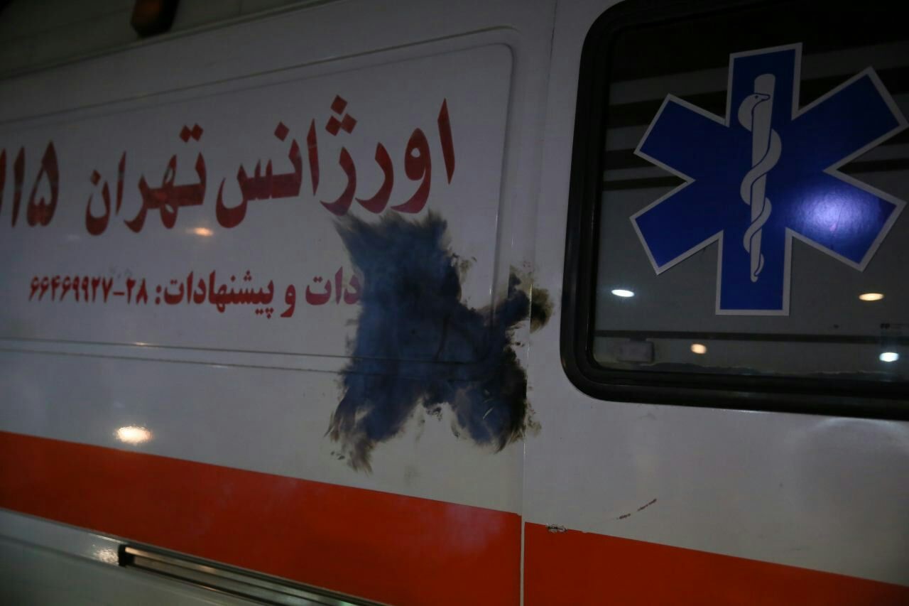 ۱۰ مصدوم حوادث چهارشنبه سوری،‌ قطع عضو شدند/ آمبولانس را هم با نارنجک زدند/ عکس