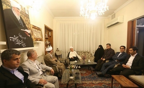 تصویری از هاشمی رفسنجانی در خانه مرحوم واعظ طبسی