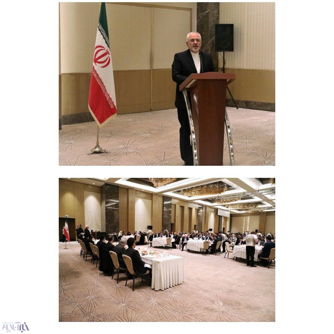 ظریف با ایرانیان مقیم باکو دیدار کرد/عکس