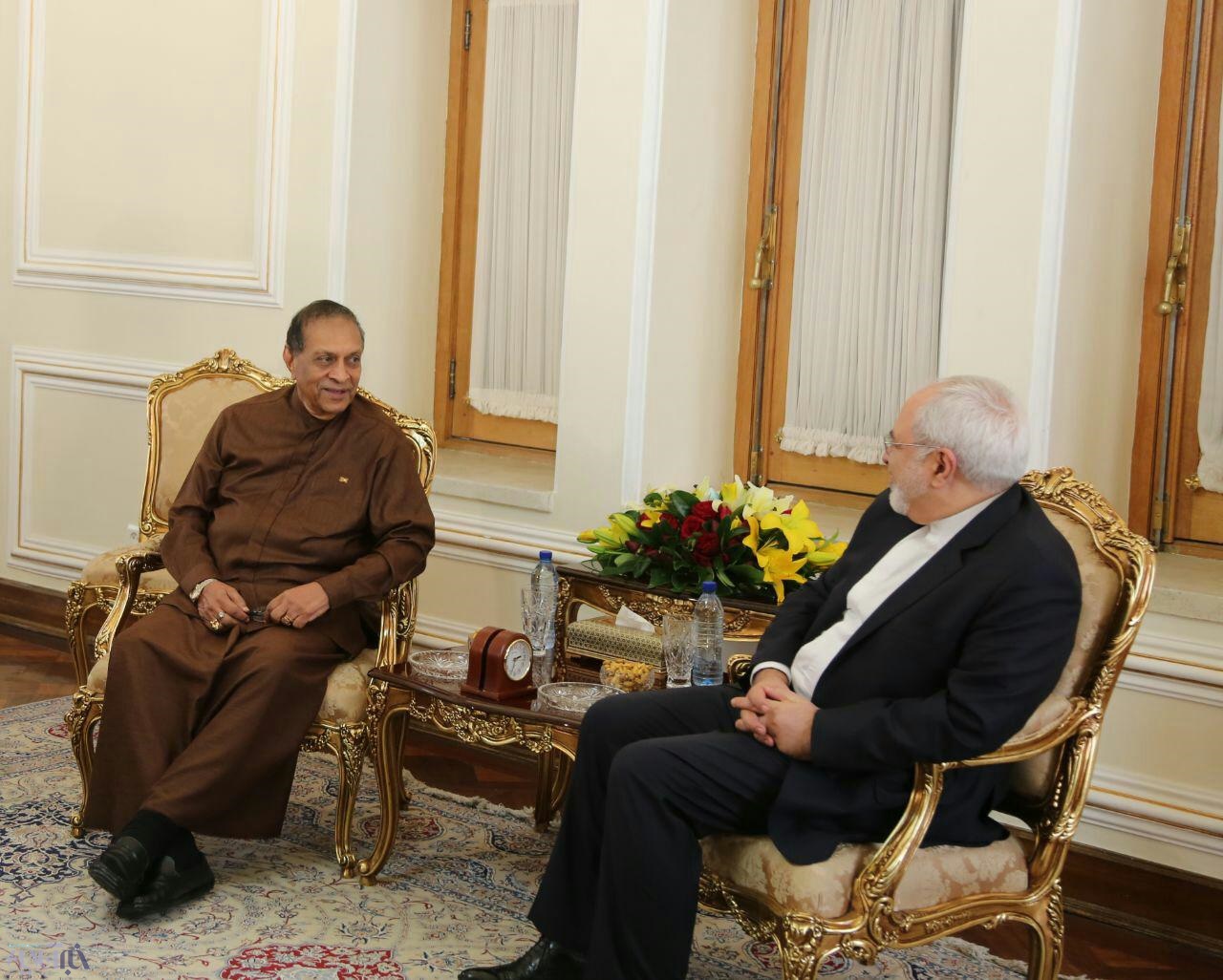 عکس | رئیس مجلس سریلانکا با ظریف دیدار کرد
