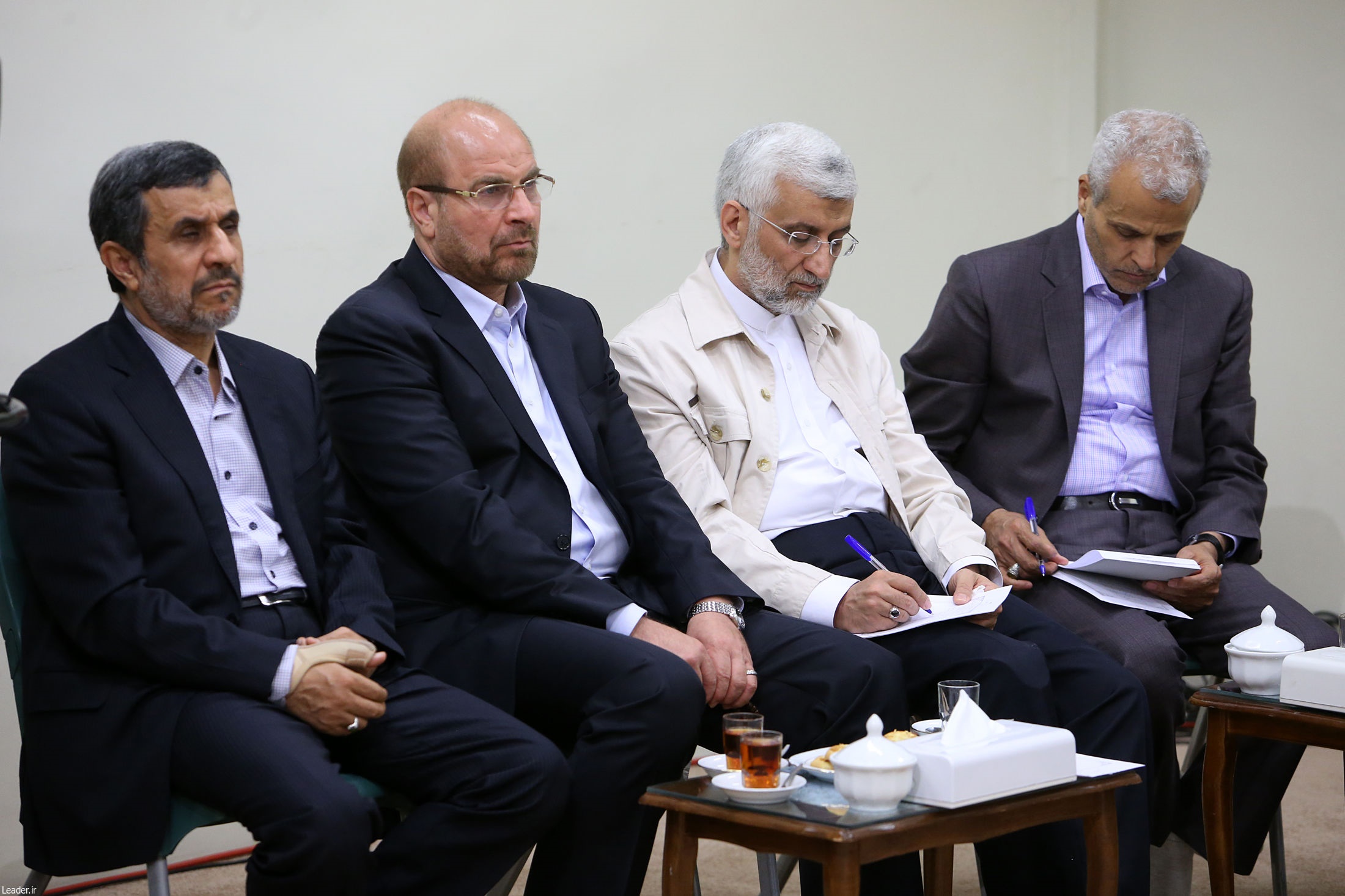 عکسی از همنشینی احمدی‌نژاد، قالیباف و جلیلی در دیدار با رهبری