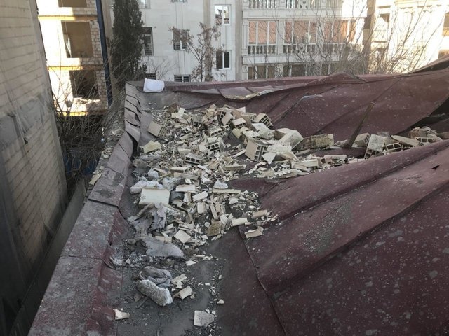 ریزش سقف یک مدرسه در تهران