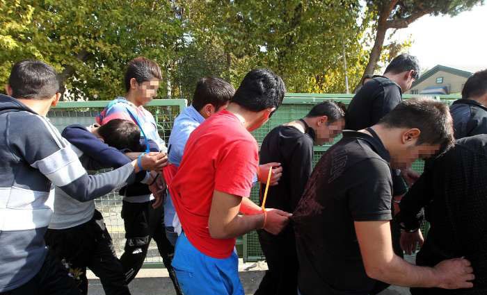 بازداشت 53 کیف قاپ و زورگیر در پایتخت