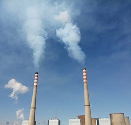 با وجود دستور مهر و موم، مازوت همچنان در نیروگاه شازند اراک می‌سوزد/ محیط زیست: اقدام قضایی می‌کنیم