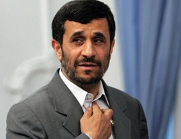 تقاضای یک نماینده مجلس از دستگاه های نظارتی درباره فعالیت های انتخاباتی احمدی نژاد