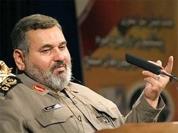 فیروزآبادی: نیازی به حضور نیروهای ایرانی درعراق نیست/ همکاری ایران وآمریکا هرگز اتفاق نمی‌افتد