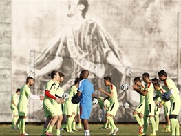 یک روز مانده به آغاز جام جهانی / پیگیری تمرینات تیم ملی در کمپ کورینتیانس