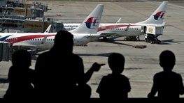 از حساب مسافران پرواز گمشده مالزی پول برداشت شده است