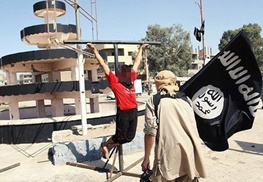 رئیس سابق انجمن علوم سیاسی ایران در کافه خبر پاسخ می دهد: چگونه می توان داعش را مهار کرد؟
