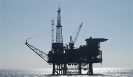 سایت روسی: ایران و روسیه برای افزایش قیمت نفت با یکدیگر همکاری کنند