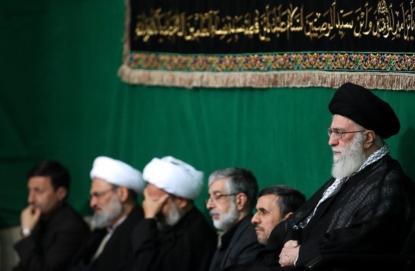 سیاسیون در مراسم عزاداری امام حسین(ع)/ از حدادعادل و احمدی نژاد تا محسن هاشمی و عارف