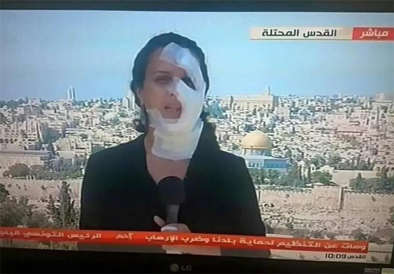 خبرنگار المیادین پس از زخمی شدن به روی آنتن رفت
