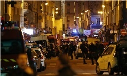پاریس دوباره در التهاب/پلیس در پی شکار مغز متفکر حملات/تیراندازی و انفجار انتحاری در حومه شهر