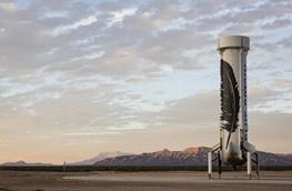 رئیس آمازون چطور با به پرواز و فرود موفق یک موشک تاریخ‌ساز شد؟/فصلی جدید برای توریسم فضایی