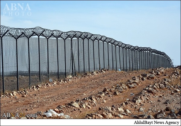 تصاویری از دیوار امنیتی 800 کیلومتری عربستان برای مقابله با داعش