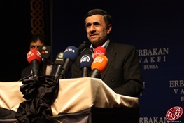 سخنرانی احمدی نژاد در ختم اربکان: در پس این زمستان طولانی، بهاری زیبا و دل انگیز در راه است