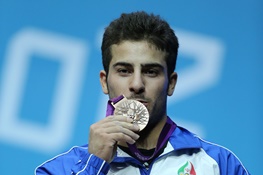 بازگشت پر مدال ترین وزنه بردار ایران به دنیای قهرمانی