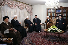 حضور آیت الله هاشمی رفسنجانی، رئیس دفتر مقام معظم رهبری و حجت الاسلام حسن خمینی در خانه رئیس جمهور