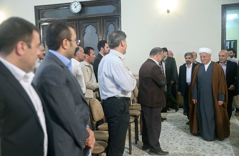 دیدار جمعی از ایثارگران با آیت الله هاشمی رفسنجانی