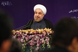 روحانی در نشست خبری: انشاالله انتخابات امسال رقابتی تر باشد/موظف به اجرای قانون اساسی هستم/1