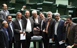 هاشمی استیضاح وزیر پرکار روحانی را کلید زد
