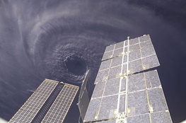 تصویر طوفان ویرانگر ایوان از ایستگاه فضایی/عکس روز ناسا