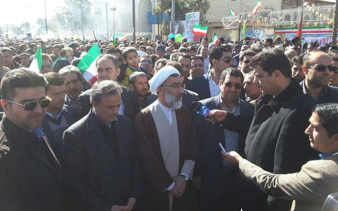 نخستین تصاویر از حضور روحانی، هاشمی، احمدی‌نژاد، آملی لاریجانی و سردار سلیمانی در راهپیمایی 22 بهمن