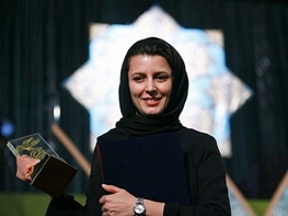 انتقاد لیلا حاتمی از مدیریت نشست خبری «من»/به خانم‌ها هم خوش‌آمد بگویید