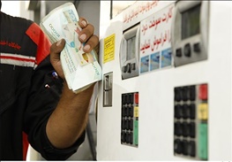 از حواس پرتی های نمایندگان تا دو نرخی شدن بنزین/ چگونه نرخ بنزین شناور شد؟