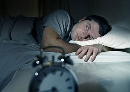 چرا باید خواب کافی داشته باشید؟/از کنترل قند خون تا پیشگیری از سرماخوردگی