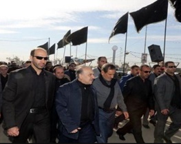 تصویری از مسئول اول ورزش در کنار معاون اول رئیس‌جمهور در راهپیمایی اربعین
