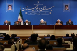 روحانی: دولت از مردم جدا نیست /حاشیه‌نشینی غمی بزرگ است