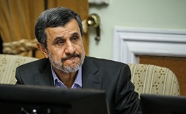 چند سکانس از سرکشی‌های احمدی‌نژاد در مقابل رهبری