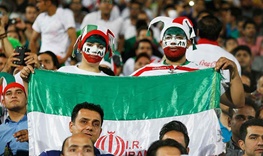 نامه هواداران فوتبال ایران به رییس فیفا/برای حل مساله میزبانی در آسیا پادرمیانی کنید