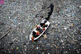 کشف توده ۲.۶ میلیون کیلومتر مربعی زباله در اقیانوس آرام!