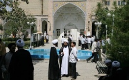 پیوند تاریخی طلبه‌ها و بازاری‌ها در «مدرسه مروی» /متولیان قدیمی‌ترین مدرسه دینی تهران را بشناسید