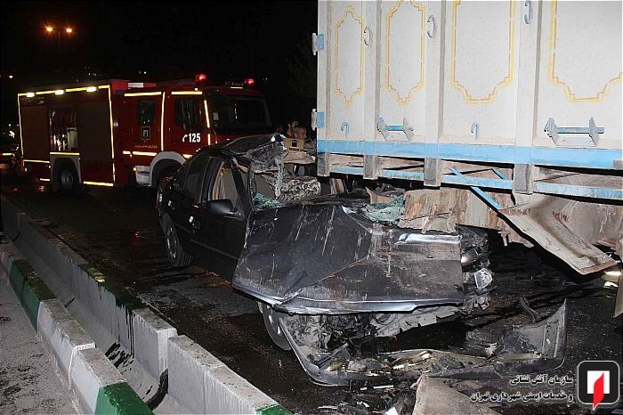 تصادف پژو با کامیون در جاده ورامین