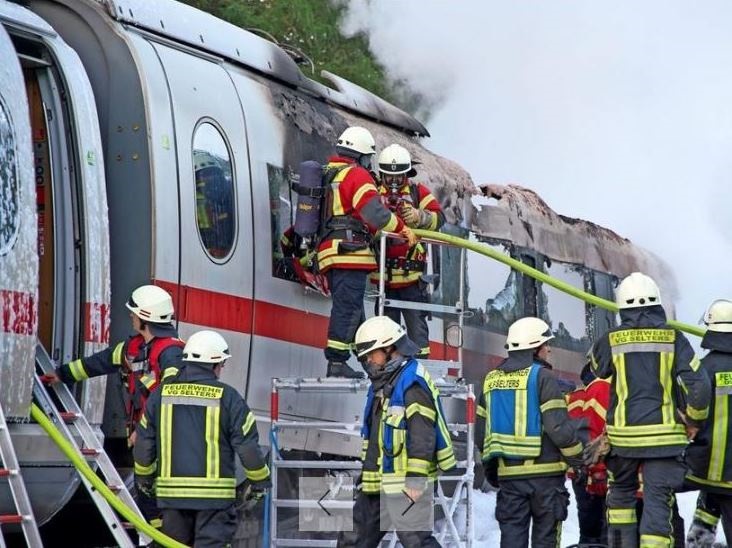آتش سوزی قطار در آلمان