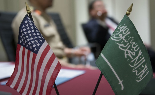 پرچم آمریکا و عربستان