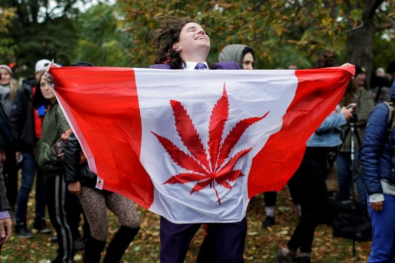 قانونی شدن ‍فروش ماری‌جوآنا در کانادا