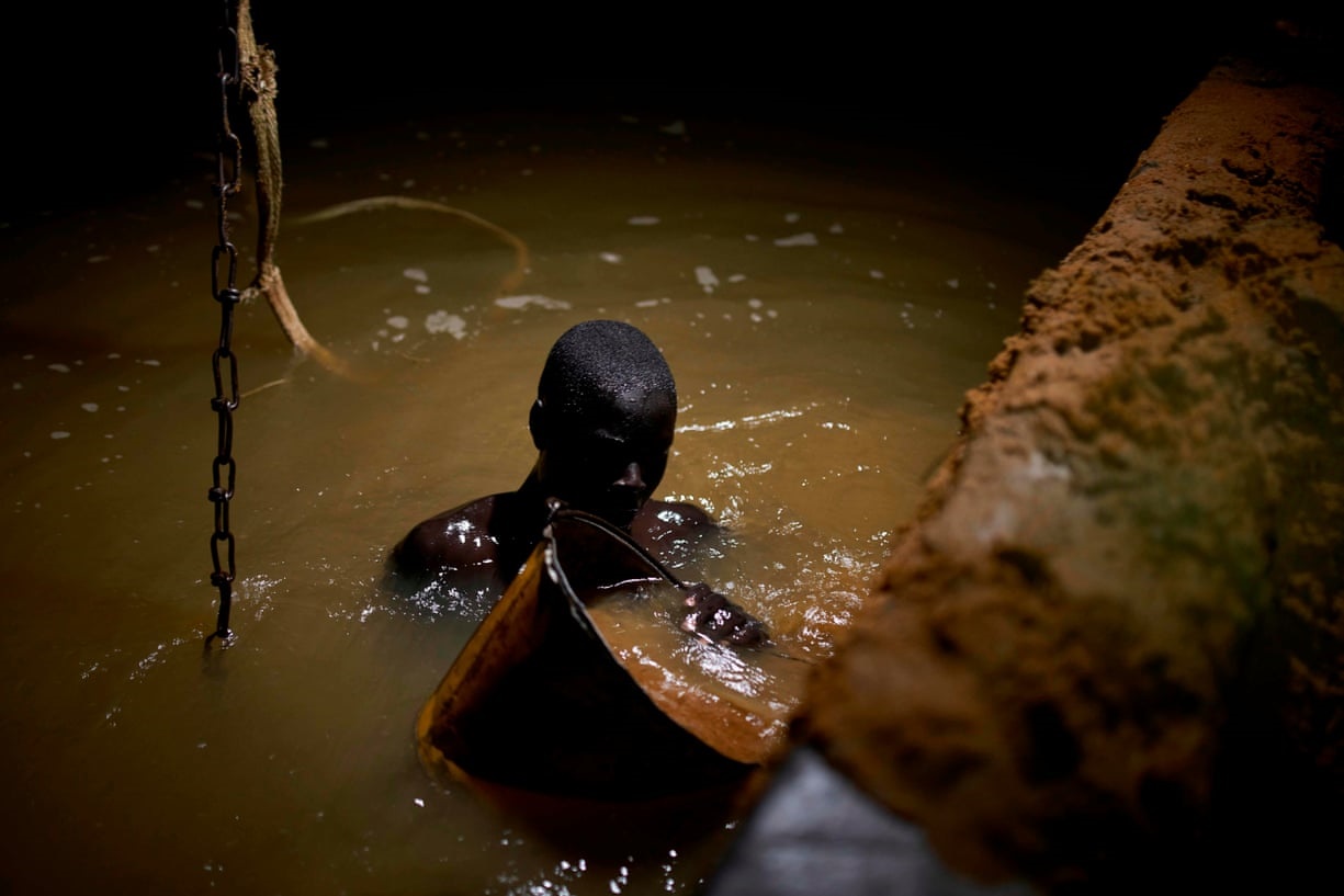 استخراج شن و ماسه از رودخانه نیجر مالی
